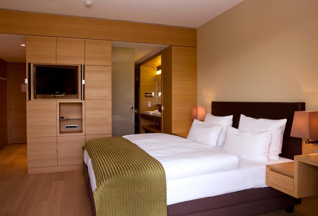 Schlossgut Groß Schwansee Екстериор снимка A room at the hotel