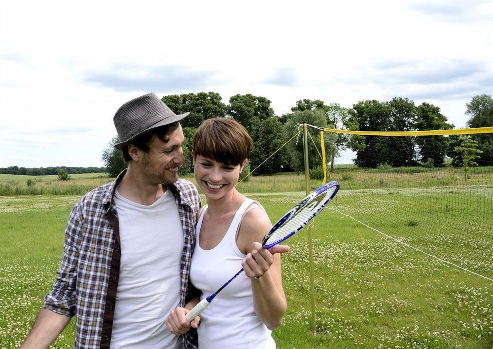 Schlossgut Groß Schwansee Екстериор снимка The German duo of Michael Kühnen and Nicole Kessler won the mixed doubles title.