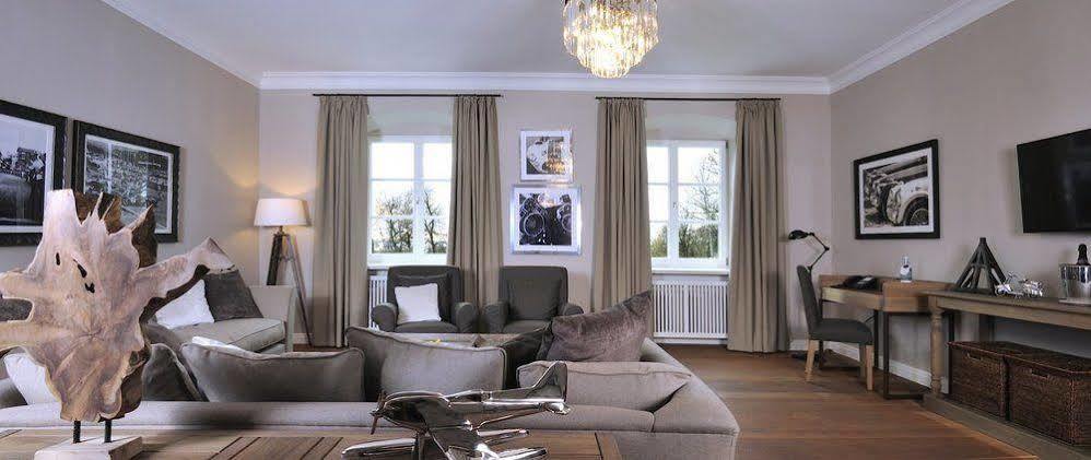 Schlossgut Groß Schwansee Екстериор снимка A living room